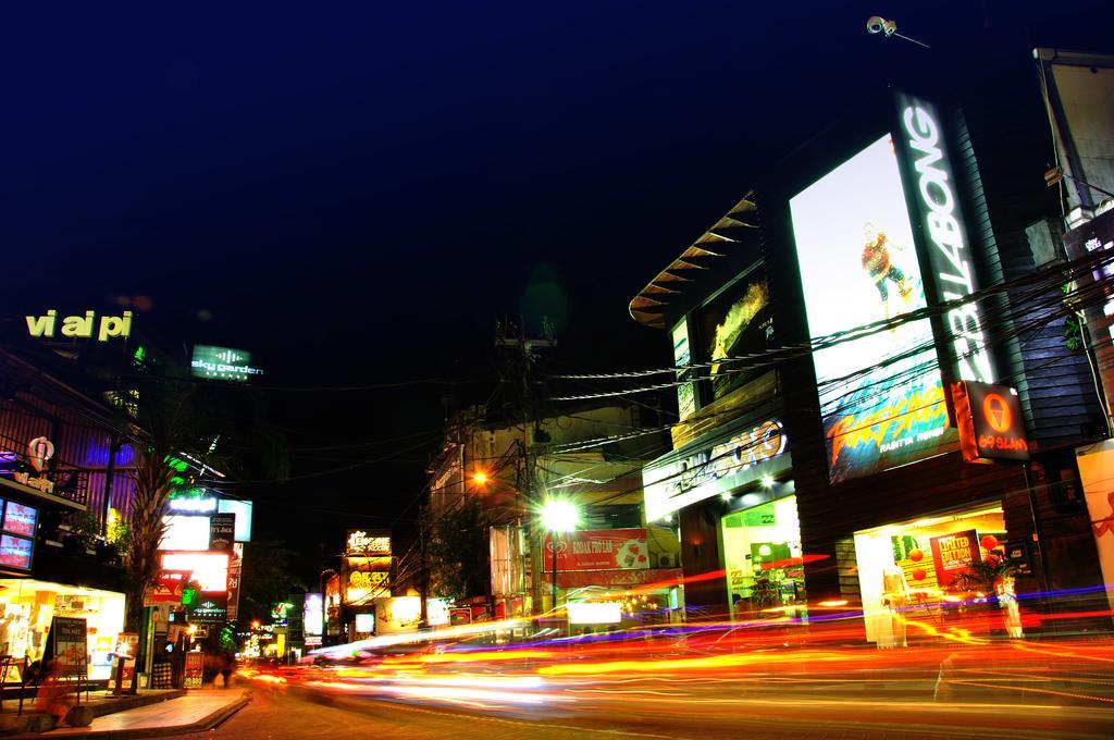 Bemo Corner Guest House Kuta Lombok Buitenkant foto