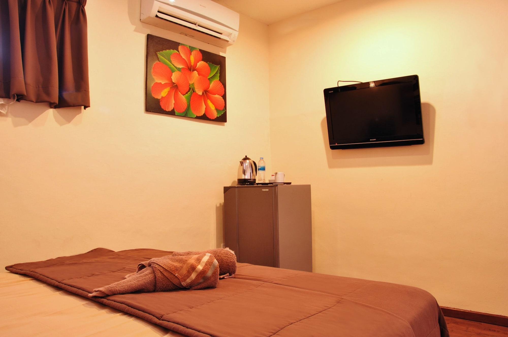 Bemo Corner Guest House Kuta Lombok Buitenkant foto