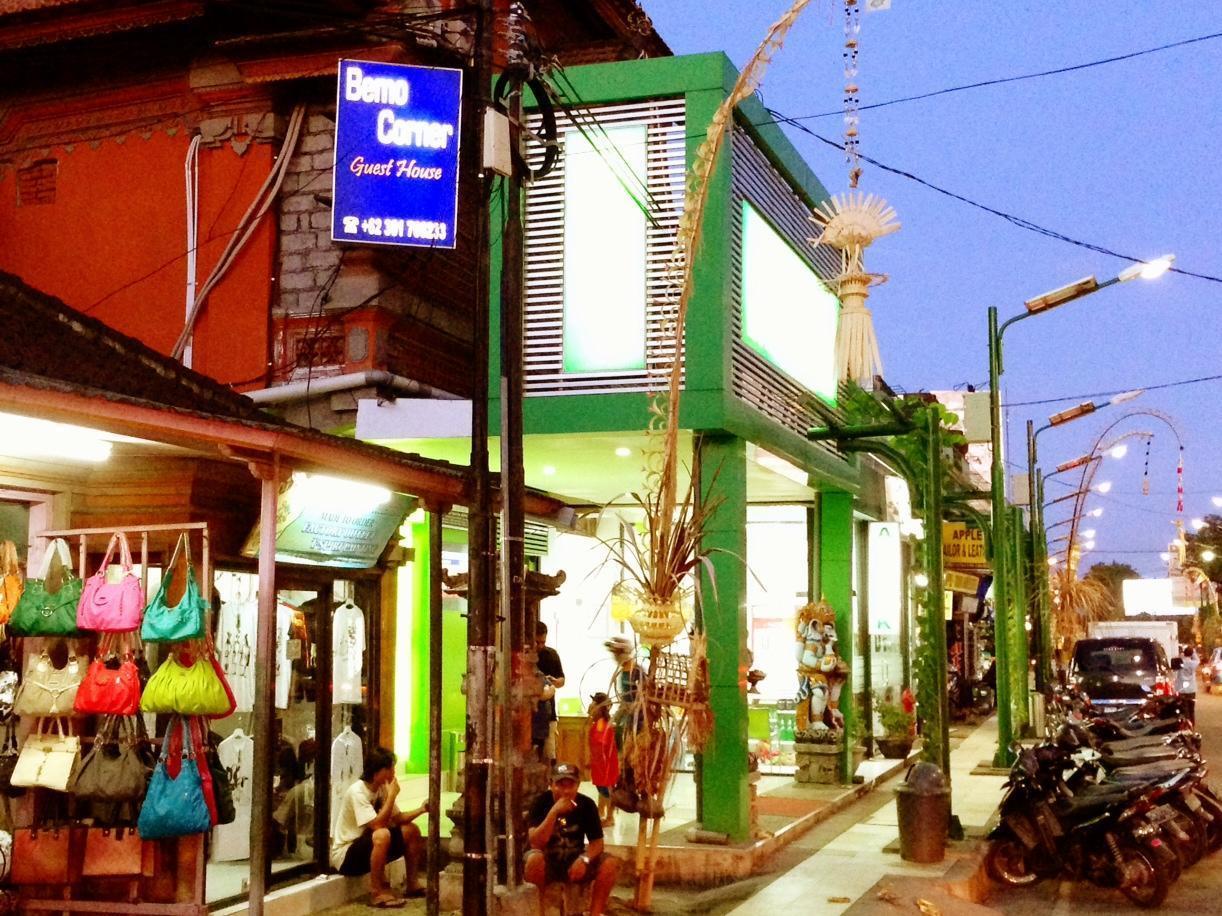 Bemo Corner Guest House Kuta Lombok Buitenkant foto