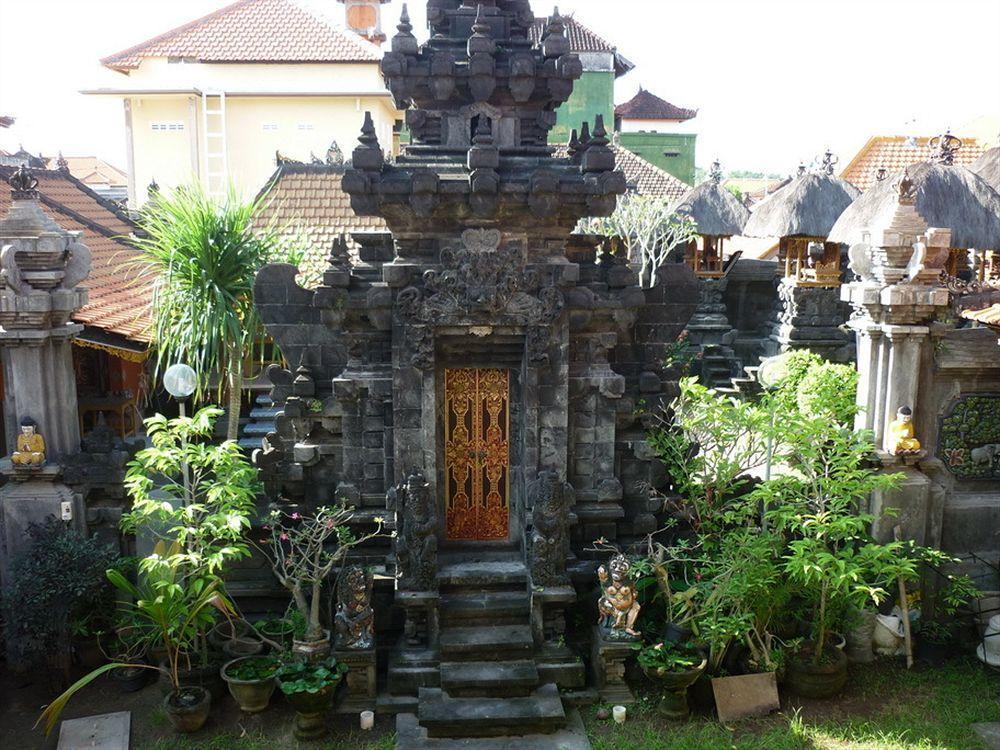 Bemo Corner Guest House Kuta Lombok Buitenkant foto