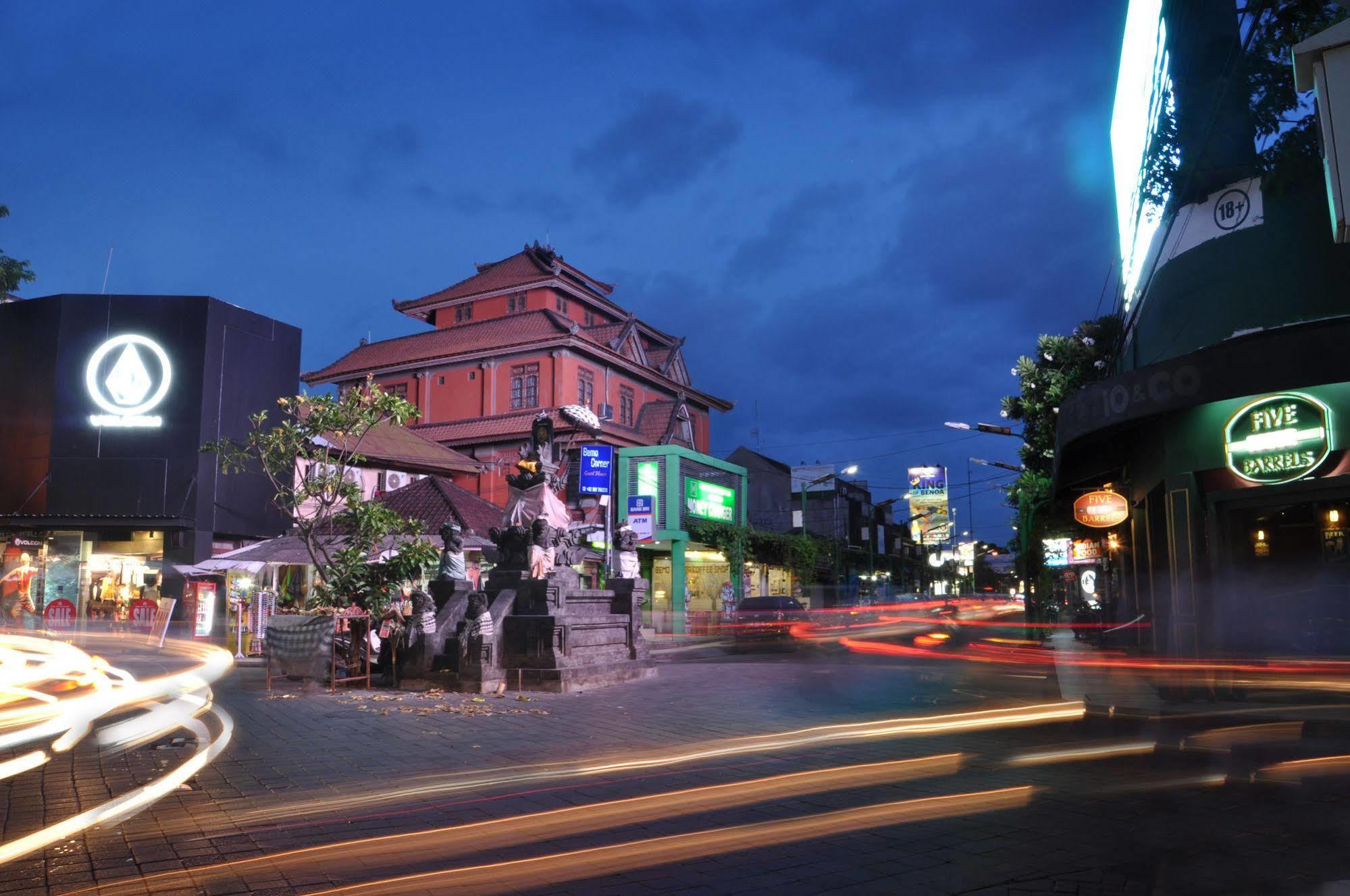 Bemo Corner Guest House Kuta Lombok Buitenkant foto